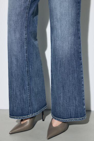 AZUL DENIM センタープレスフレアデニムショート丈 詳細画像