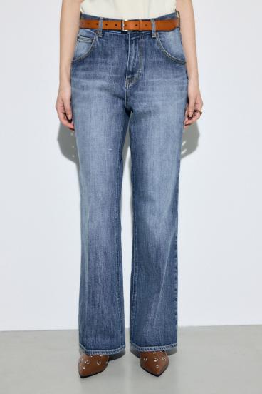 AZUL DENIM センタープレスフレアデニムショート丈