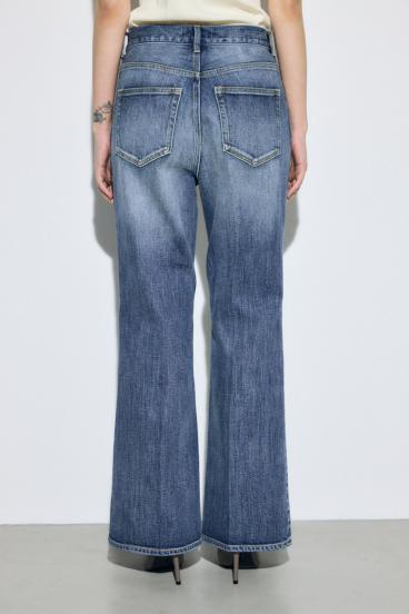 AZUL DENIM センタープレスフレアデニムショート丈 詳細画像