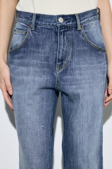 AZUL DENIM センタープレスフレアデニムショート丈 詳細画像