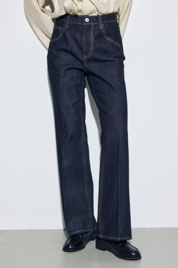 AZUL DENIM センタープレスフレアデニムショート丈