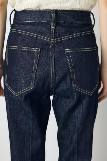 【WEB限定】AZUL DENIM センタープレスストレートデニム ショート丈 詳細画像