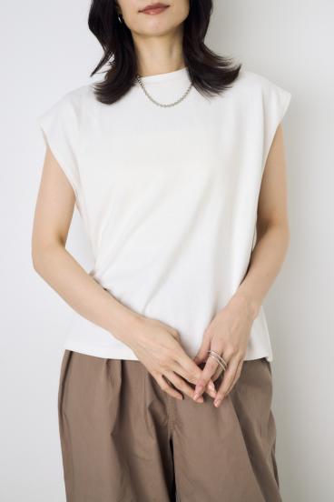 ノースリーブカットトップス