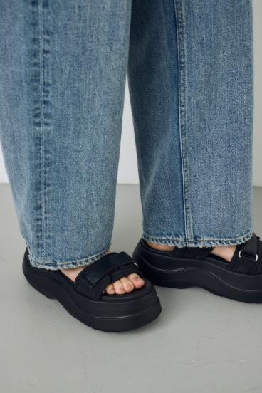 CONVERSE×AZUL チューイースポーツサンダル