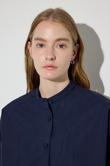 【SS先行アイテム】レイヤードバンドカラーシャツ 詳細画像