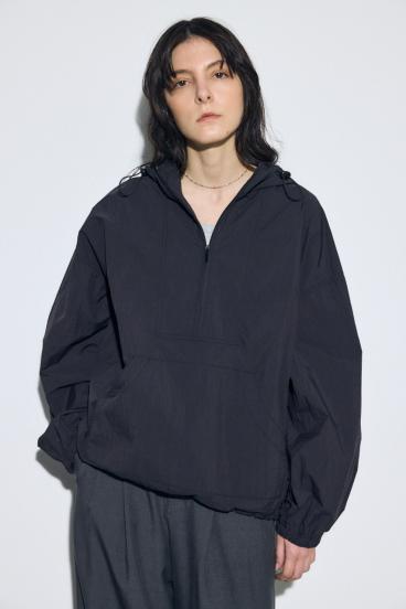 ナイロンアノラックパーカー