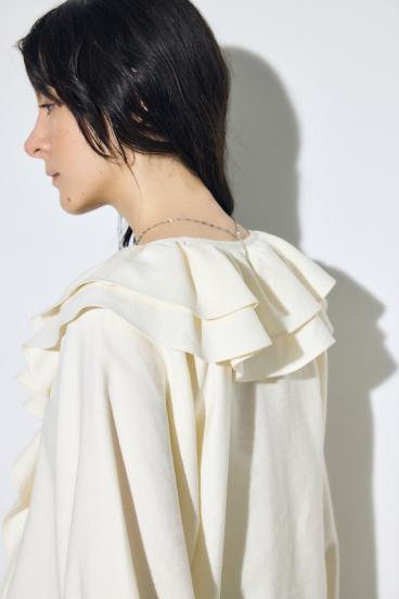 ラッフルロングスリーブブラウス 詳細画像