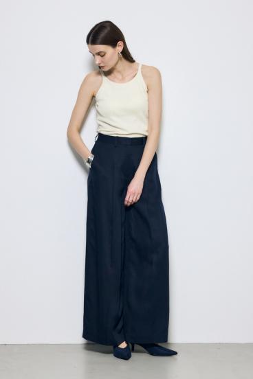 カップ付きホルターネックキャミソール 詳細画像