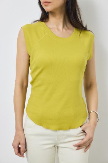 カップ付きノースリーブトップス