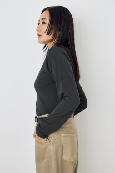 シアーカットオフショルトップス 詳細画像