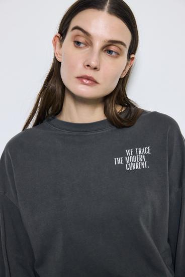 ワンポイントロゴロングTシャツ