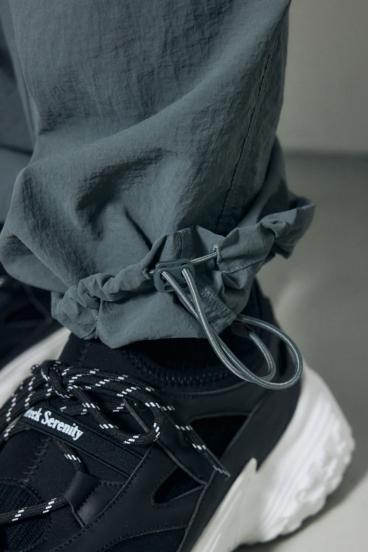 トライファンクションカーゴパンツ 詳細画像