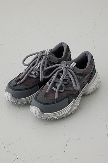 ボリュームソールスニーカー