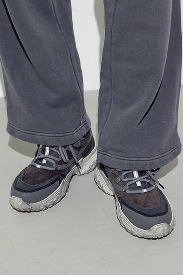 ボリュームソールスニーカー