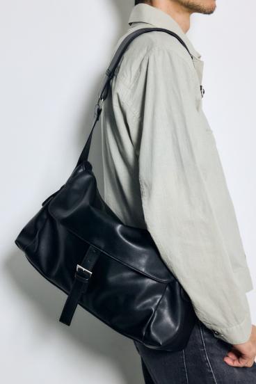 合皮ショルダーバッグ 詳細画像