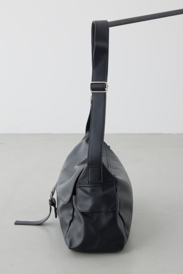 合皮ショルダーバッグ 詳細画像