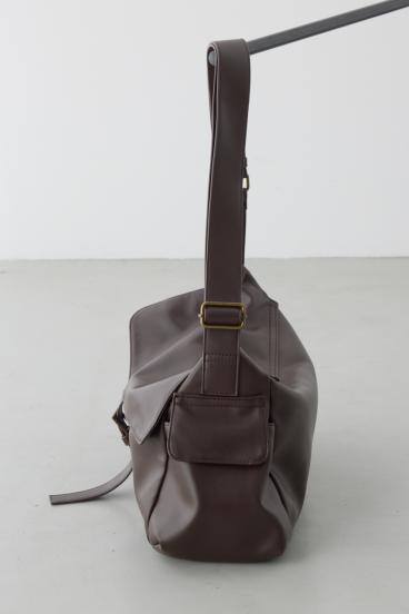 合皮ショルダーバッグ 詳細画像