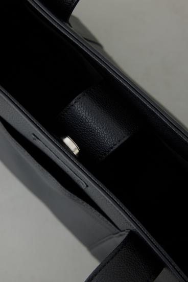 合皮スクエアミドルバッグ 詳細画像