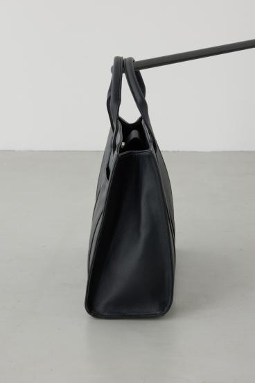 合皮スクエアミドルバッグ 詳細画像