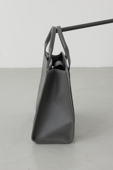 合皮スクエアミドルバッグ 詳細画像