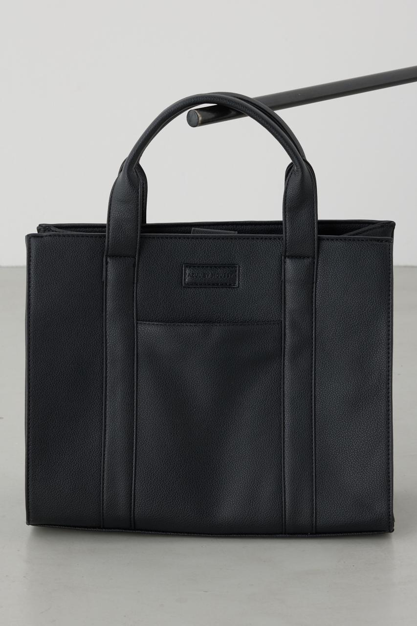 合皮スクエアミドルバッグ