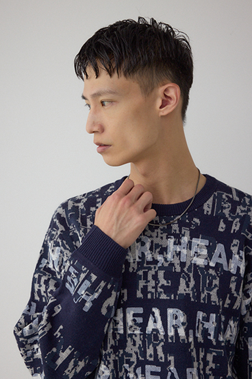 総ロゴペイントニットトップス