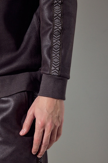 フェイクレザーライントップス 詳細画像