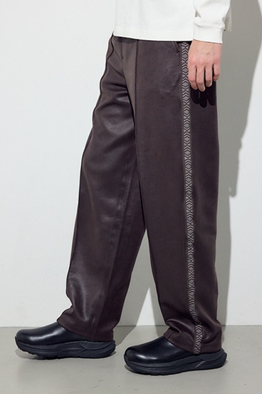 フェイクレザーラインパンツ