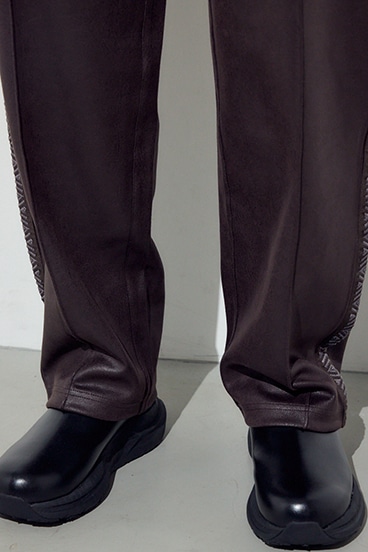 フェイクレザーラインパンツ 詳細画像