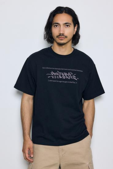 エンブロイダリーロゴTシャツ