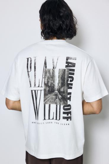 バーティカルグラフィックTシャツ