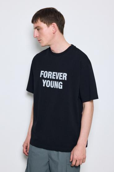 FOREVER YOUNG半袖Tシャツ