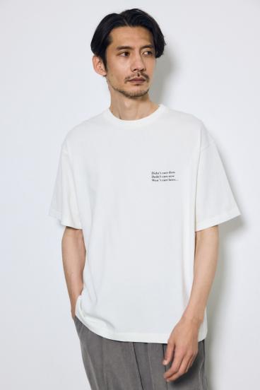 引き揃え天竺バックメッセージロゴTシャツ