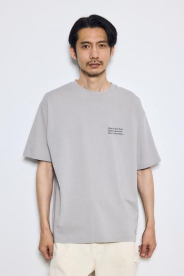引き揃え天竺バックメッセージロゴTシャツ 詳細画像