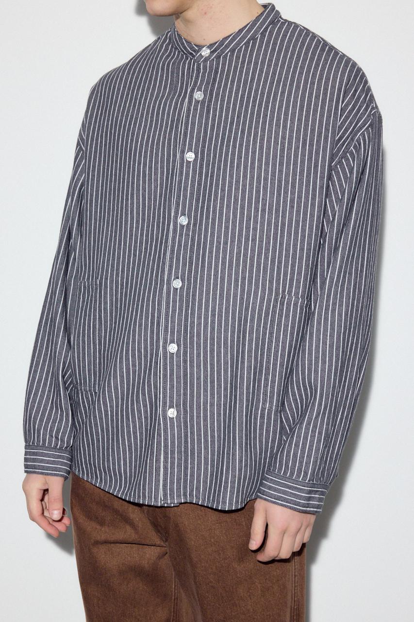 プリズナーシャツ