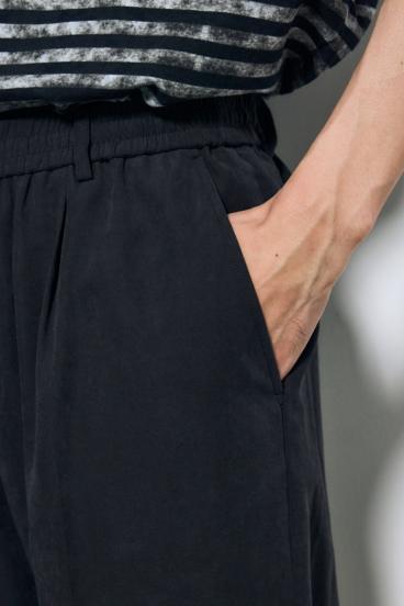 接触冷感フェイクスエードスリムパンツ 詳細画像