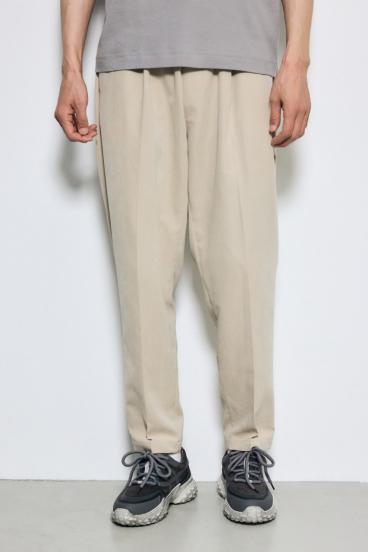 接触冷感フェイクスエードスリムパンツ