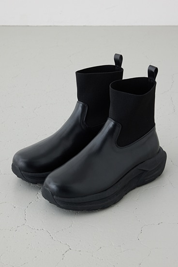 スニーカーソールブーツ