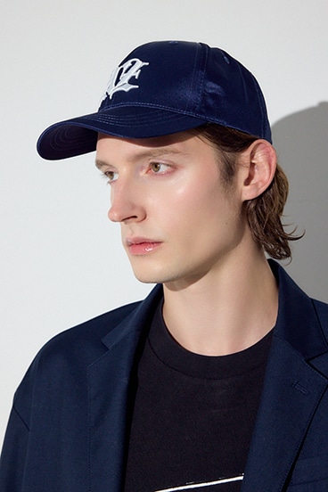 【SS先行アイテム】サテンロゴキャップ