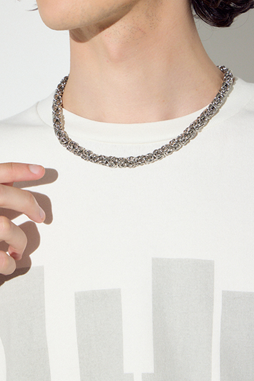 スパイラルノットネックレス