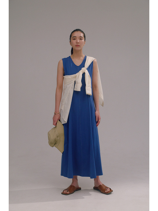 LOOKBOOK Styled for the season. #06