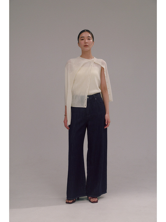 LOOKBOOK Styled for the season. #03