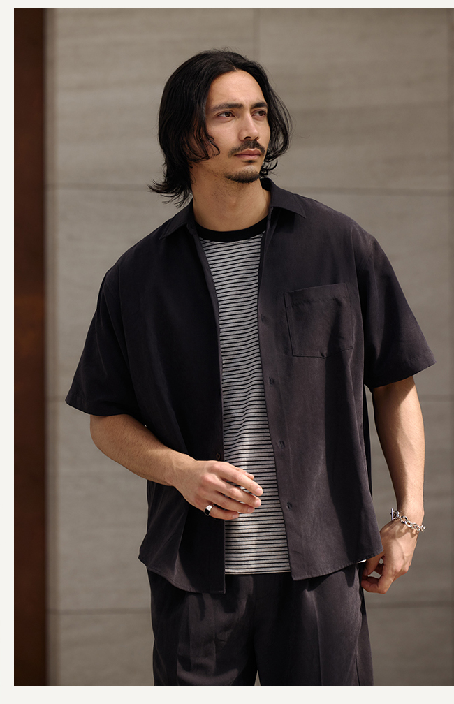 CITY / SHOPPING　シンプルで、さりげなく。街に馴染むクリーンなカジュアル。