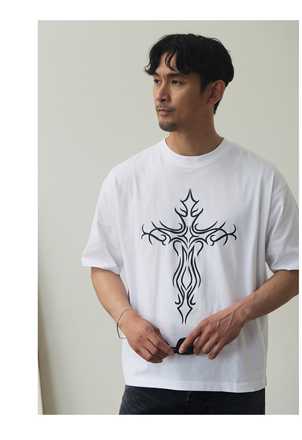 クロスモチーフTシャツ