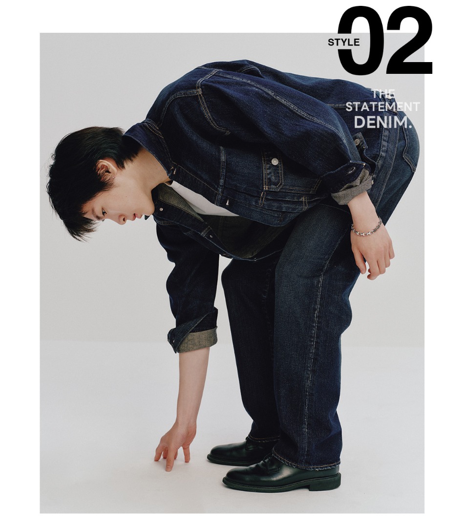 STYLE 02 : THE STATEMENT DENIM.　濃色のデニムonデニムで大人っぽく