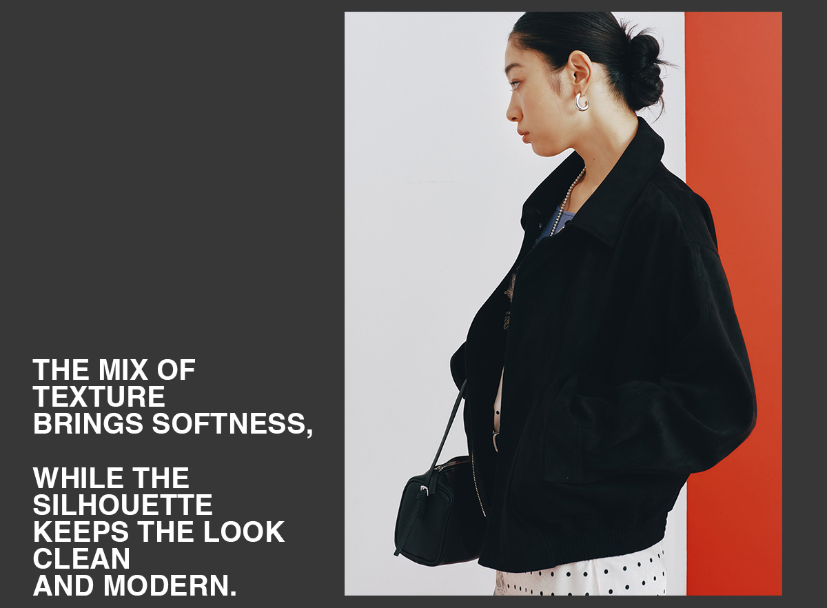THE ”IT” BLOUSON.　LOOK 4　レース素材と掛け合わせて程よい甘辛バランスに